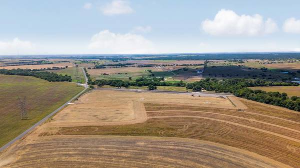 Lot 2 CR 330, Granger, TX 76530