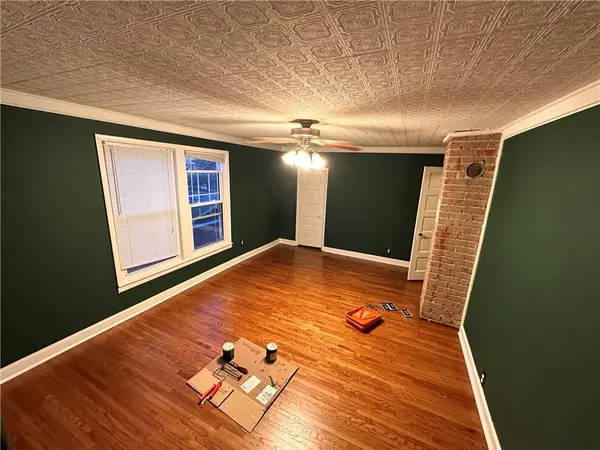 317 SE Grand AVE, Lee's Summit, MO 64063