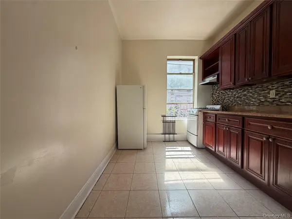 50 Main ST #4R, Yonkers, NY 10701