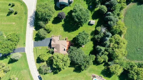10802 Michigan DR, Spring Grove, IL 60081