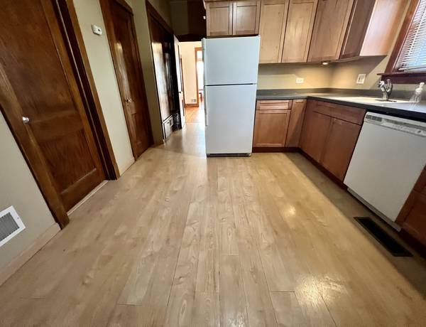 2155 N Kilbourn AVE #1, Chicago, IL 60639