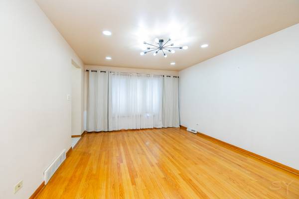 6023 S Parkside AVE, Chicago, IL 60638