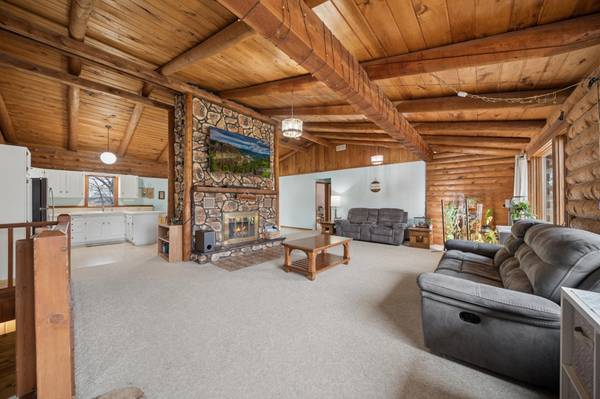 830 W Church ST, Belle Plaine, MN 56011