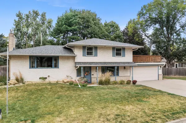 3200 Edward ST NE, Saint Anthony, MN 55418