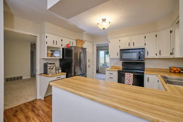 2612 28th AVE NW, Rochester, MN 55901
