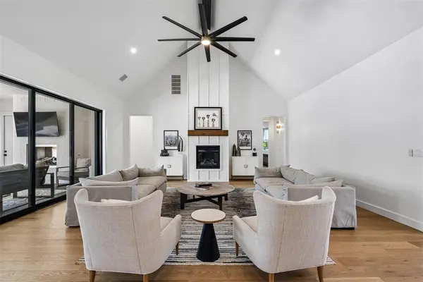 330 Old Farm RD, Edmond, OK 73034