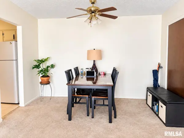 243 S Durkin DR #21, Springfield, IL 62704