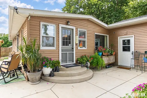 507 S SPRUCE ST, Delavan, IL 61734