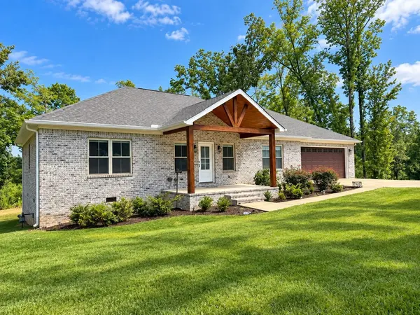 320 HAWTHORNE LN, Savannah, TN 38372