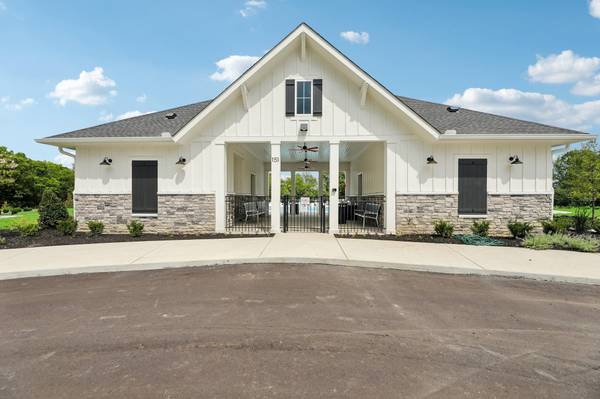 1091 Large Poppy Dr, La Vergne, TN 37086