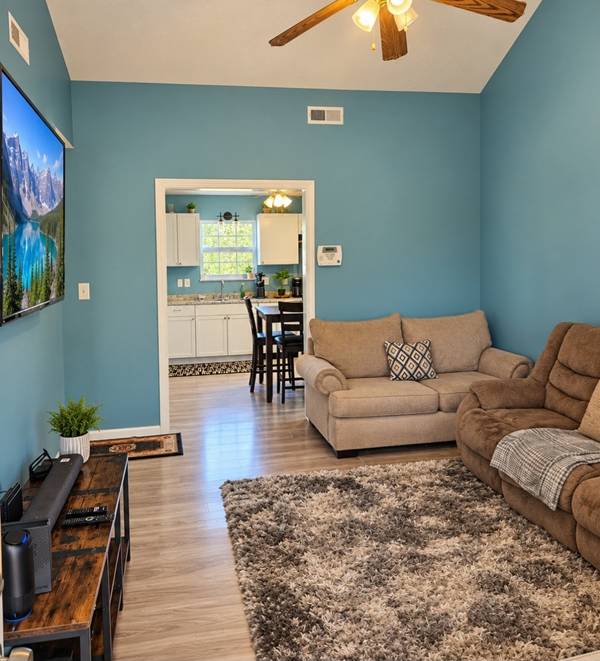 454 Cranklen Cir, Clarksville, TN 37042