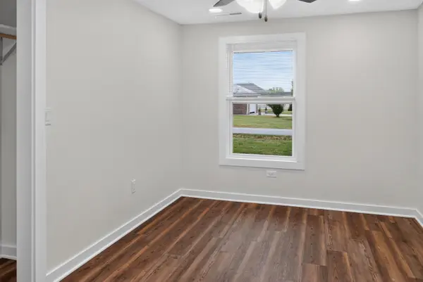 812 E Lindon ST, Bolivar, MO 65613