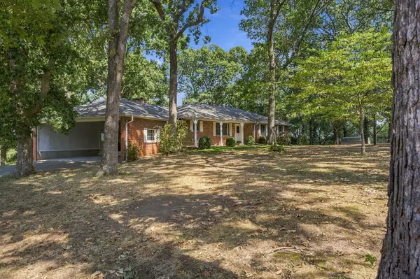 157 Dakota DR, Ozark, MO 65721