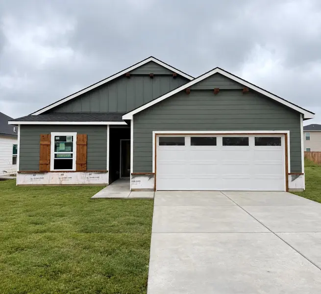 3530 E Bearsden St, Derby, KS 67037-7820