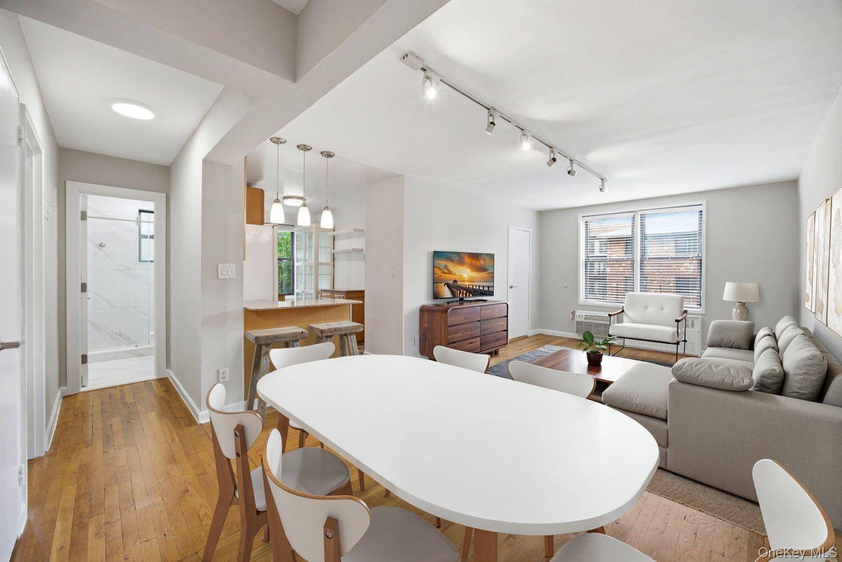 25-34 Crescent ST #2K, Astoria, NY 11102