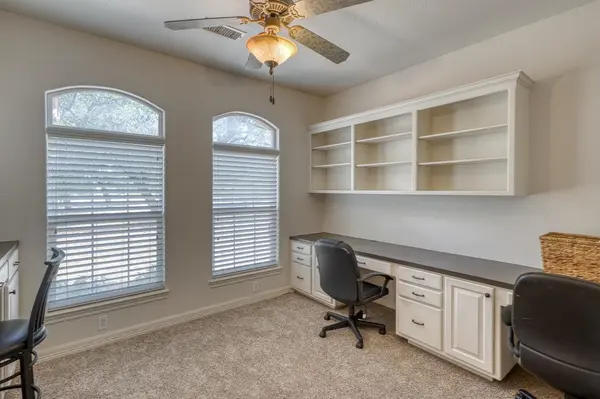 1050 Twisted Oak, Horseshoe Bay, TX 78657