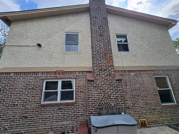 10 Summer AVE, Great Neck, NY 11020