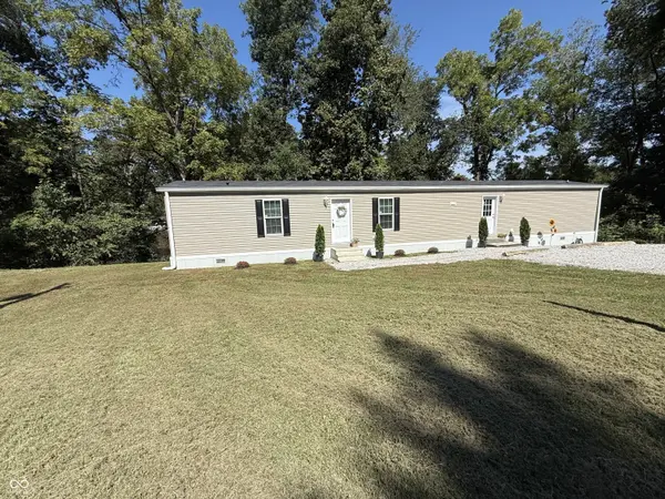 41 Lazy River RD, Cloverdale, IN 46120