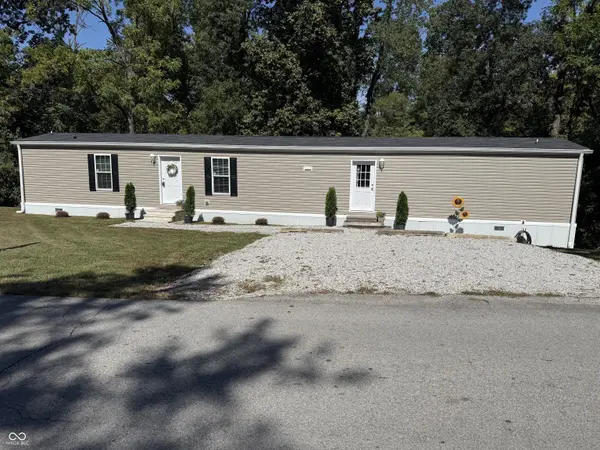 41 Lazy River RD, Cloverdale, IN 46120