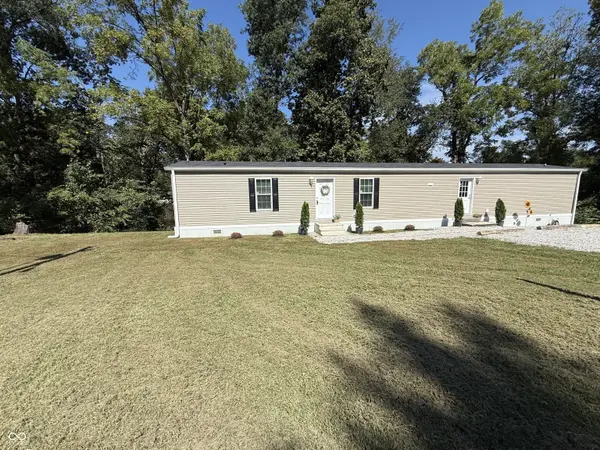 41 Lazy River RD, Cloverdale, IN 46120