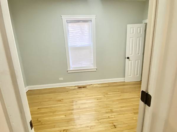 5019 W CONCORD PL #1, Chicago, IL 60639
