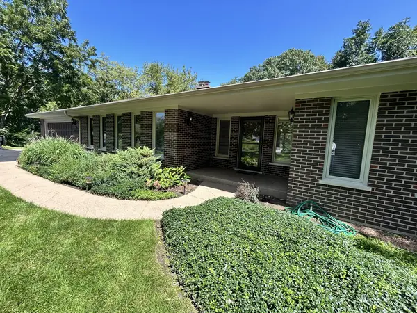 21554 W Countryside Valley DR, Mundelein, IL 60060