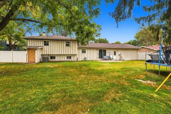 23949 W Plainsman CIR, Plainfield, IL 60586