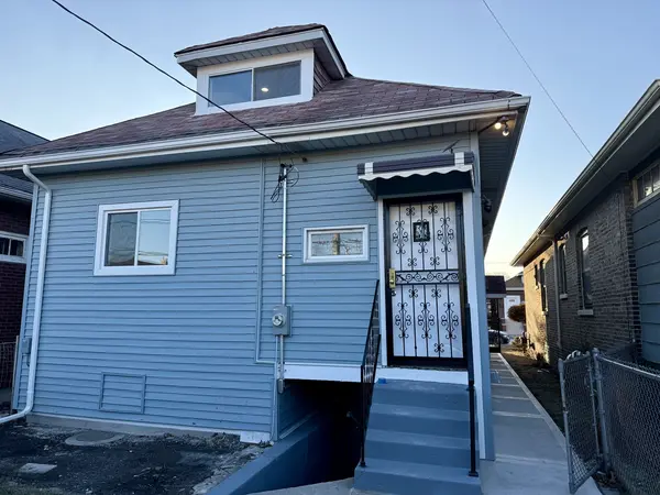 7945 S Perry AVE, Chicago, IL 60620