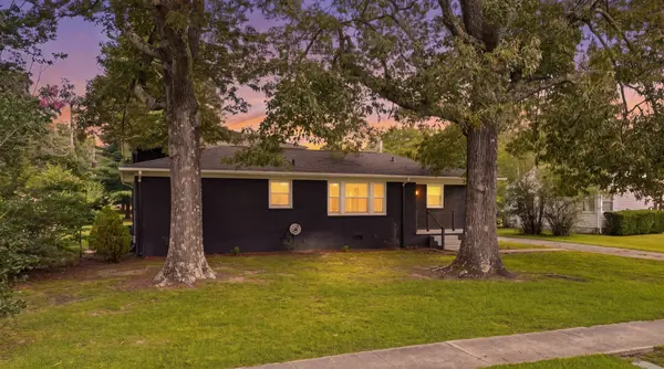 522 Stone Blvd, Tullahoma, TN 37388