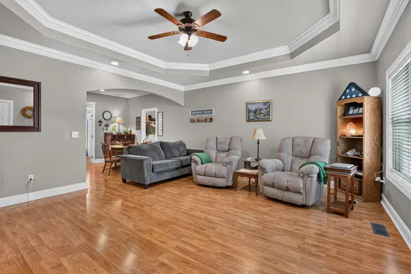 134 Elise Cir, Tullahoma, TN 37388