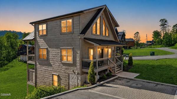 2872 Sequoia Road, Pigeon Forge, TN 37863