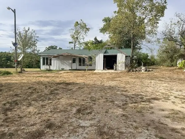 12 Willhoit LN, Theodosia, MO 65761