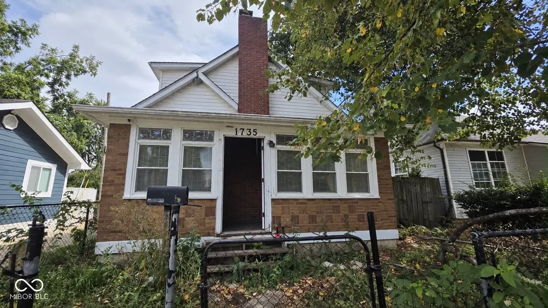 1735 N Oxford ST, Indianapolis, IN 46218