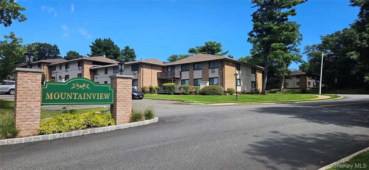 711 Sierra Vista LN #711, Valley Cottage, NY 10989