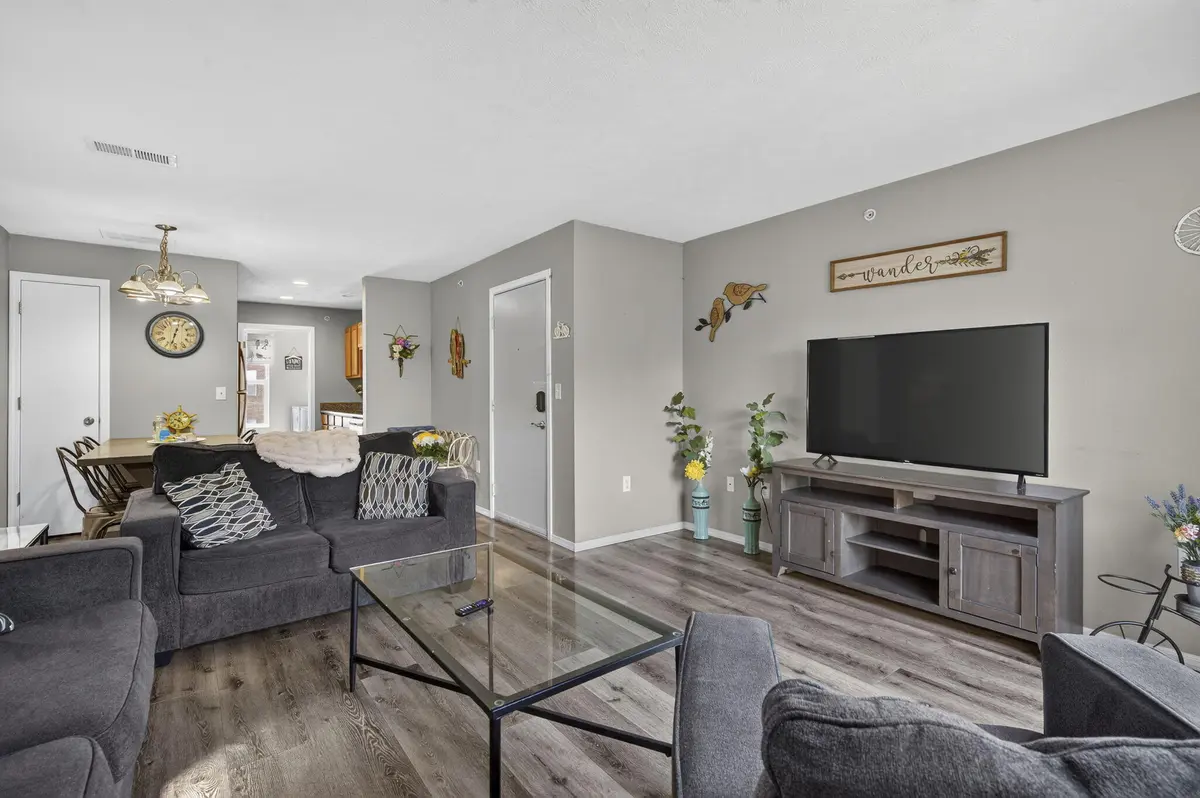 2962 Vineyards Pkwy #26-6, Branson, MO 65616