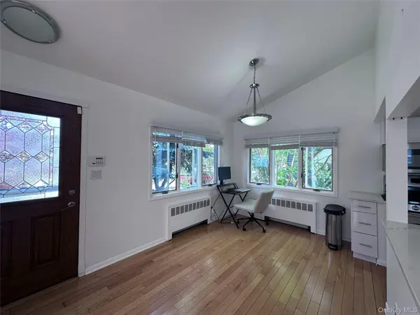 414 E Chester ST, Long Beach, NY 11561