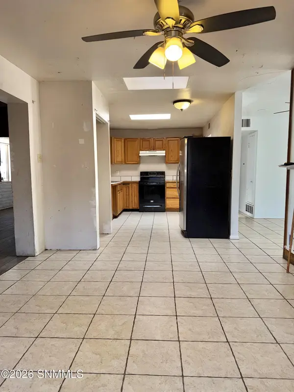 2010 Garrison RD, Las Cruces, NM 88001