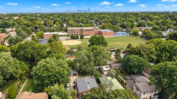 934 Forest AVE, Oak Park, IL 60302