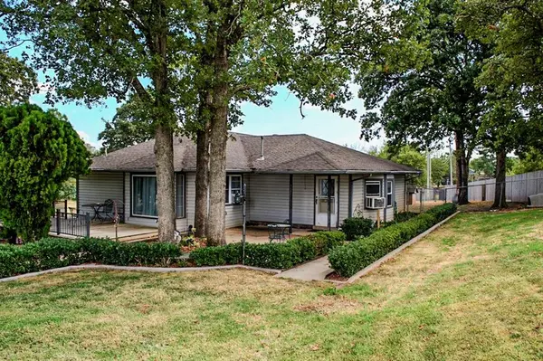 8224 Kasbaum LN, Oklahoma City, OK 73150