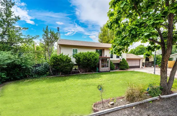 7740 W Meadow DR, Littleton, CO 80128