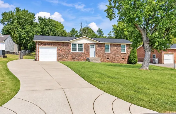 109 S Valley Rd, Hendersonville, TN 37075