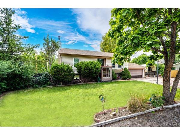7740 W Meadow, Littleton, CO 80128