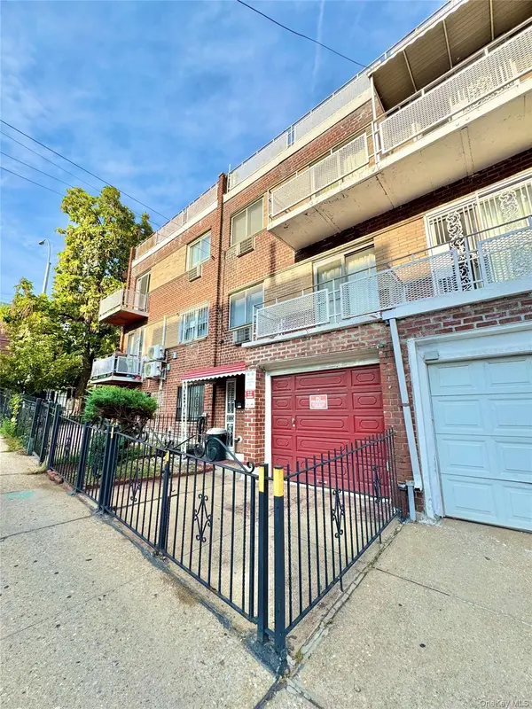 45-03 74th ST, Elmhurst, NY 11373