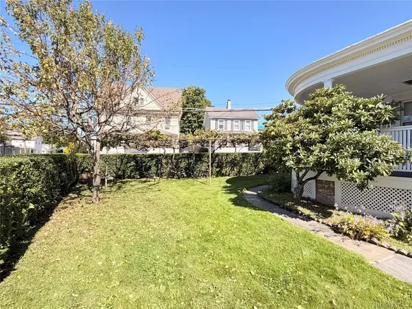 82-84 Montgomery ST, Middletown, NY 10940