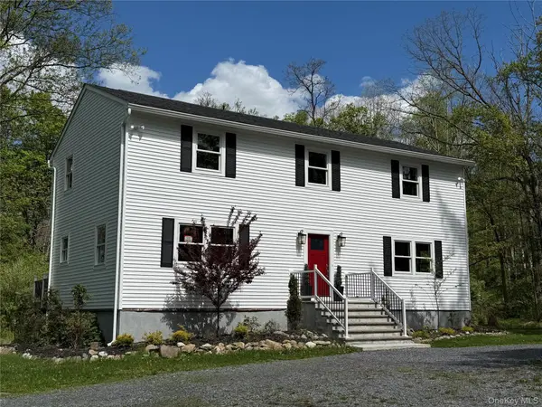 30 Daly RD, Middletown, NY 10940
