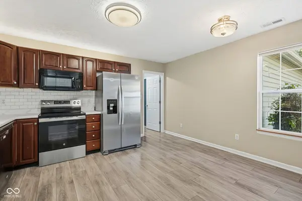933 Atmore CT, Indianapolis, IN 46217