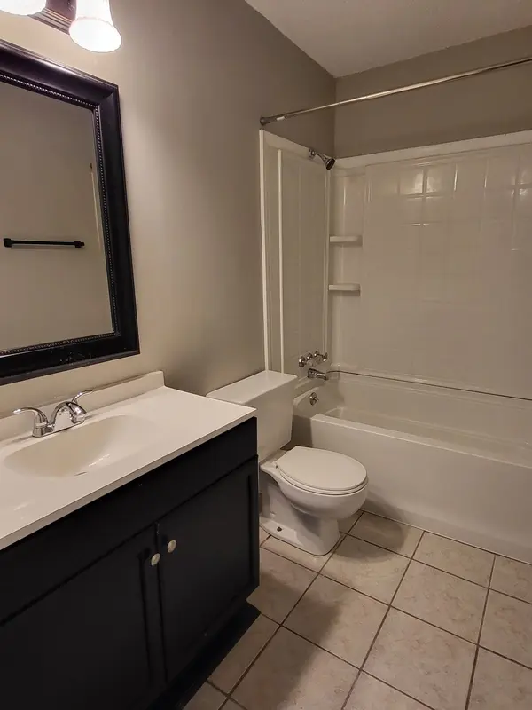811 Netherlands Dr, Hermitage, TN 37076