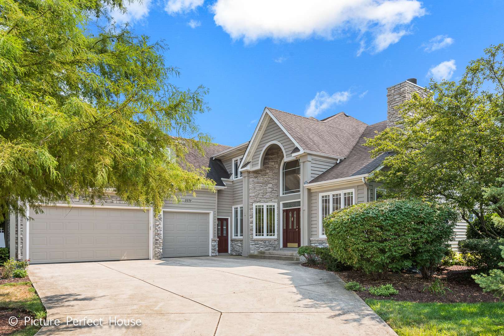 3571 SCOTTSDALE CIR, Naperville, IL 60564