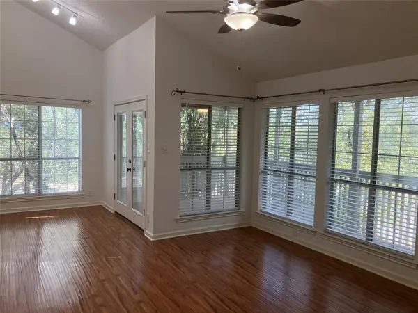 3809 Spicewood Springs RD #202, Austin, TX 78759