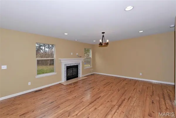 157 Distinction DR, Lake St Louis, MO 63367